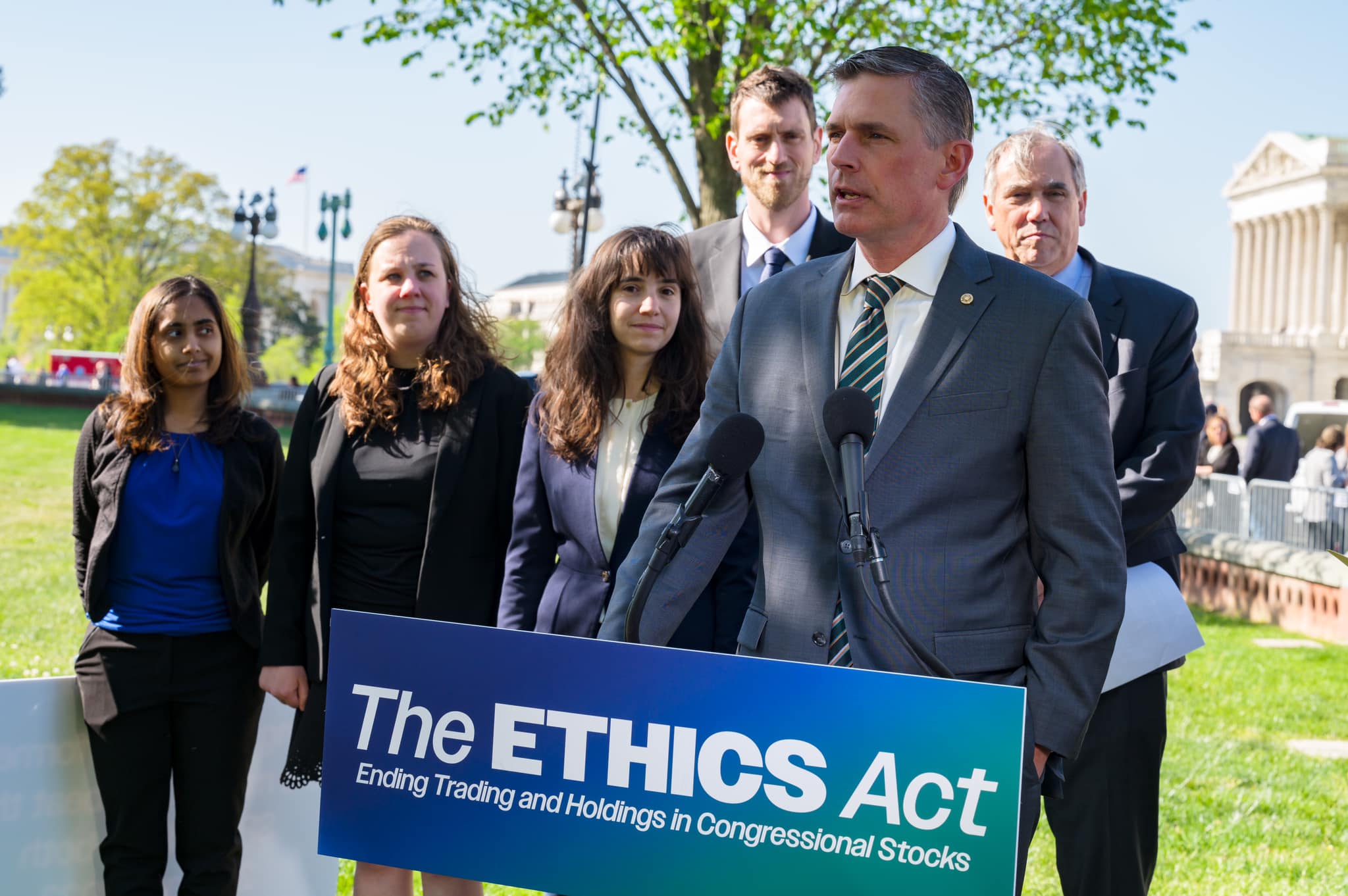 U.S. Senator Martin Heinrich speaks at press conference announcing the ETHICS Act to end stock trading by members of Congress, April 18, 2022.